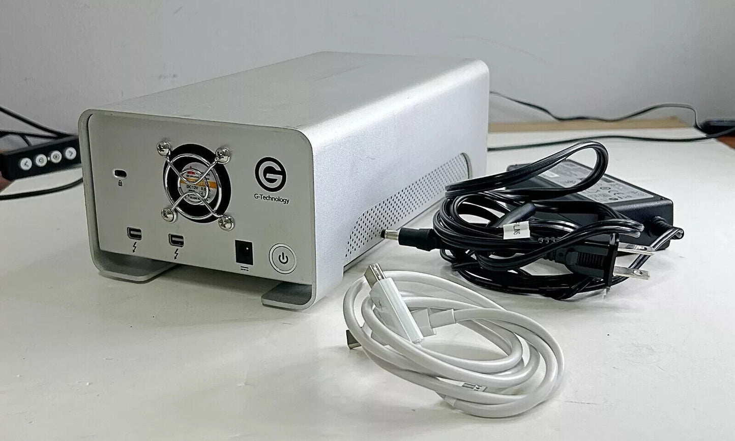4TB G-TECHNOLOGY G-RAID 0G02289 THUNDERBOLT EXTERNAL HARD DRIVE