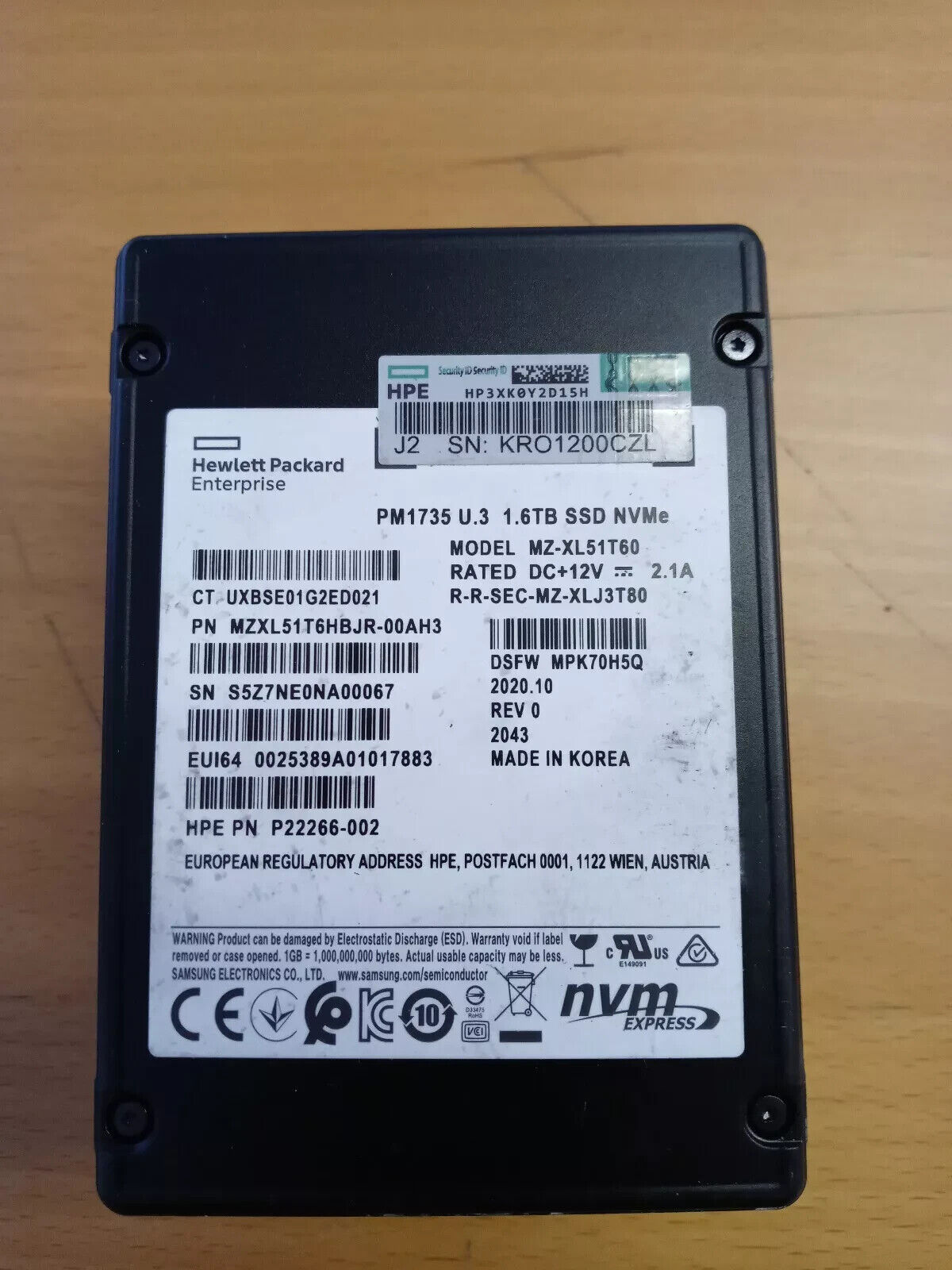 HP HPE PM1735 U.3 1.6TB 2.5" SSD NVMe P22266-002, Model MZ-XL51T60