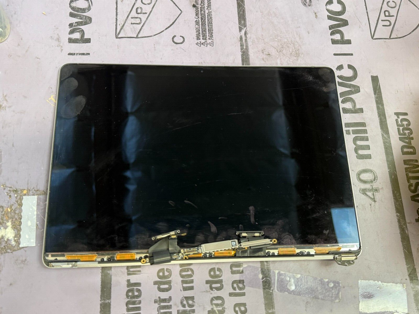 MacBook Pro A1706/1708 Mid 2017 13” Retina LCD Screen Assembly for PARTS/REPAIR