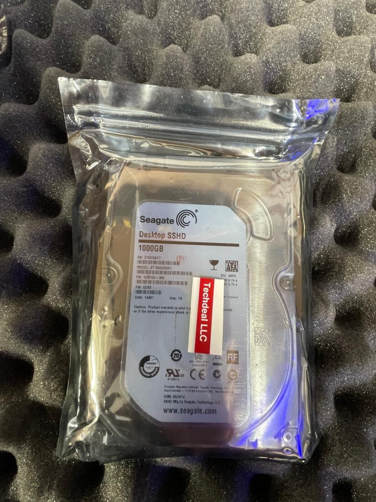 Seagate Desktop SSHD 1TB ST1000DX001 7200RPM 3.5" SSHD Solid State Hybrid Drive