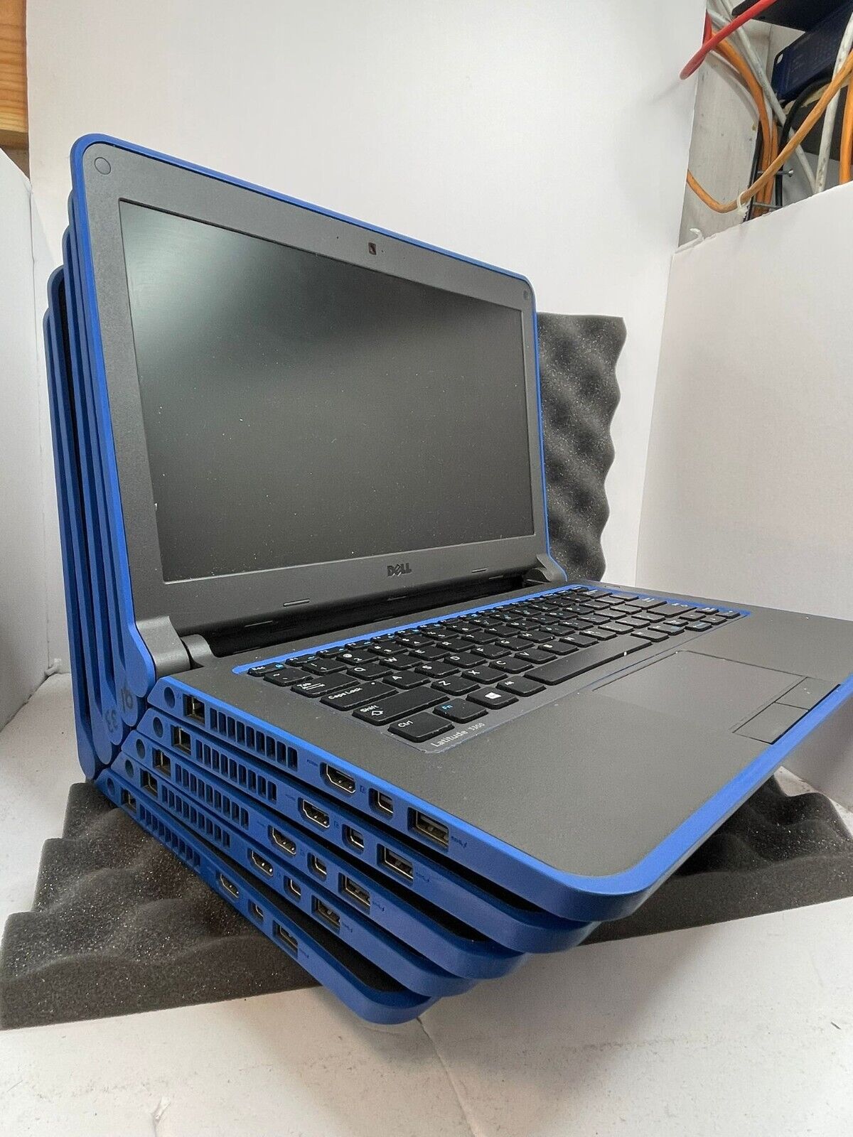 Dell Latitude 3350 i3 5th Gen Laptop HD NO SSD 2.0 GHz NO RAM - LOT OF 10