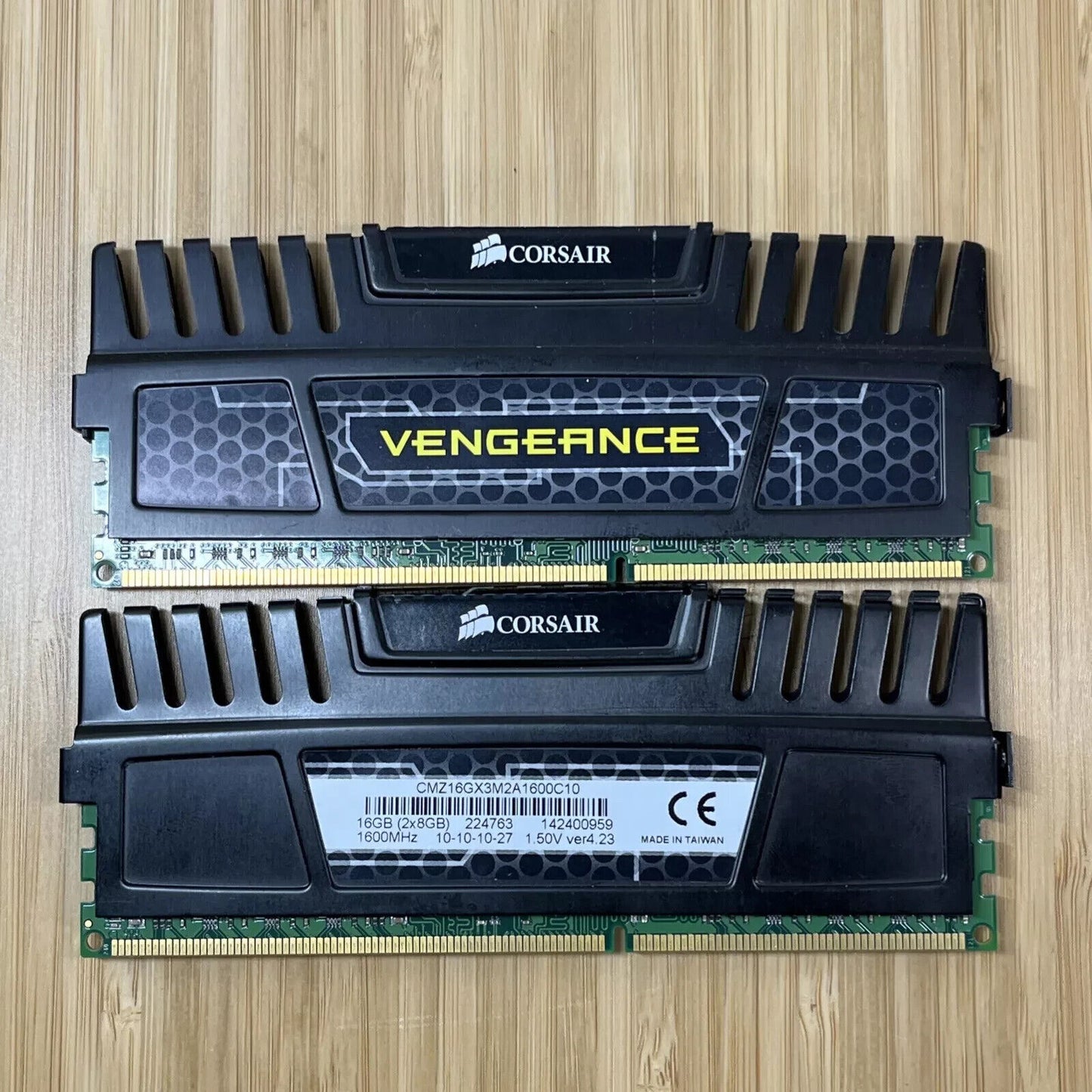 Corsair Vengeance 16GB (2 x 8GB) DDR3 Memory CMZ16GX3M2A1600C10