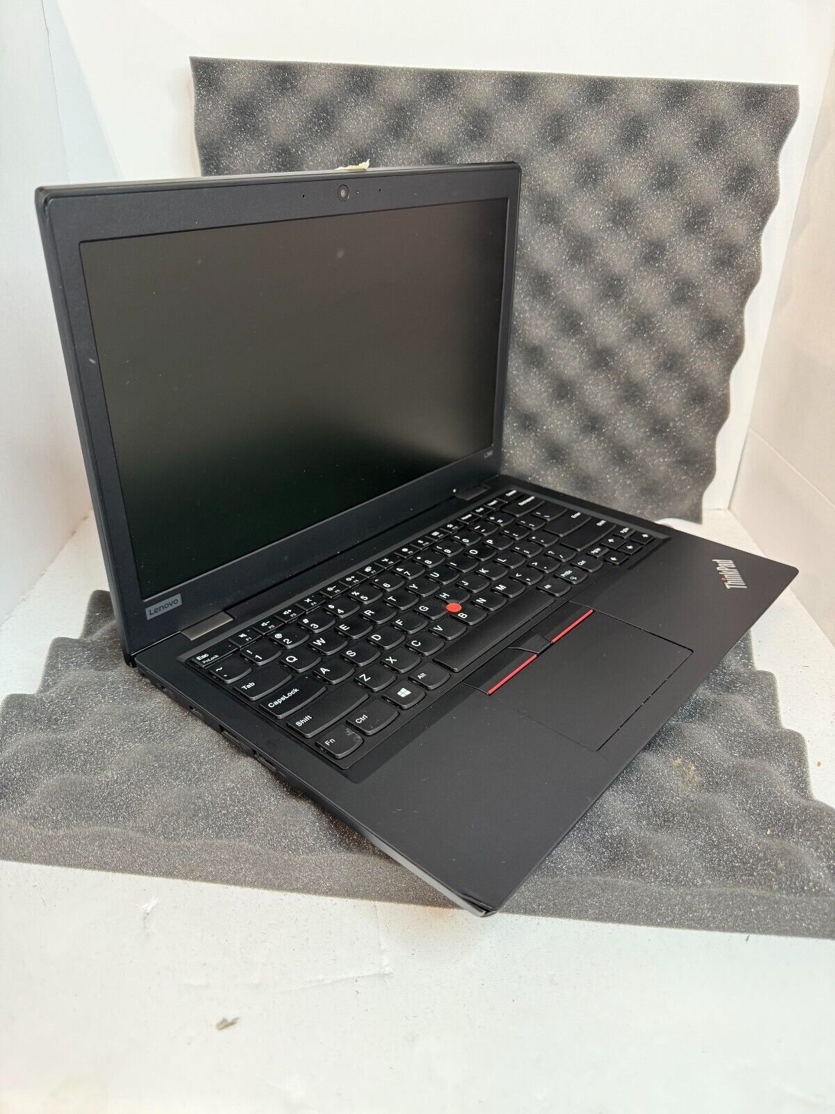 Lenovo laptop ThinkPad L390 13.3" i5-8265U 1.6GHz 16GB RAM 512GB NVME WIN 11 pro