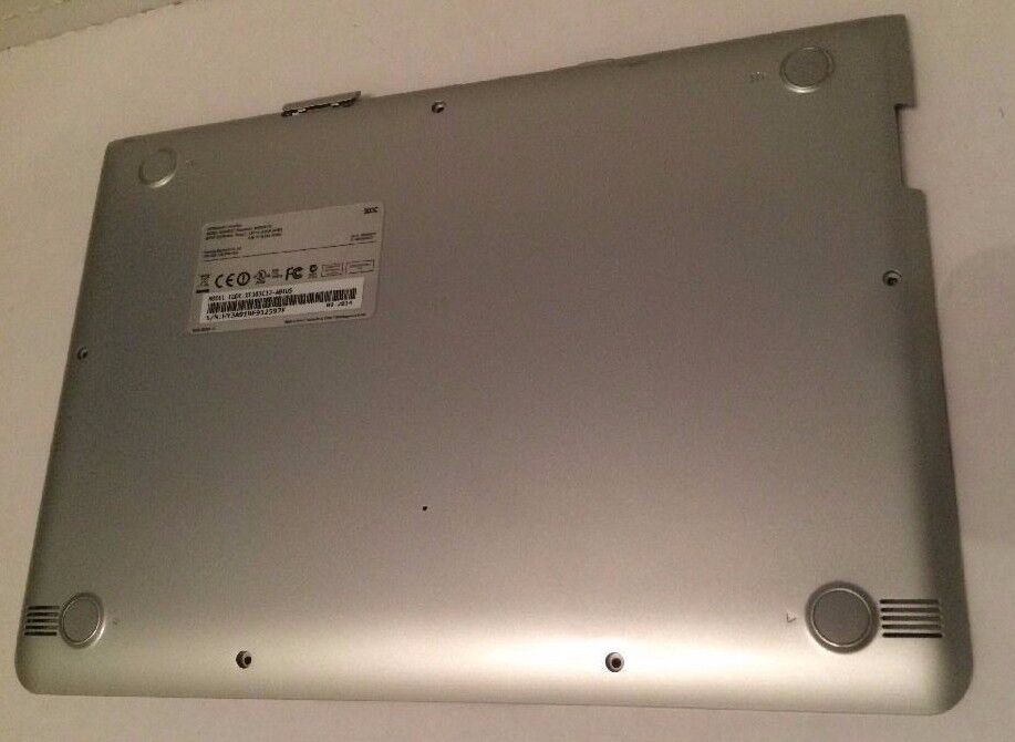 Genuine SAMSUNG XE303C12 XE303C12-A01US 11.6 BOTTOM BASE COVER BA75-04168A