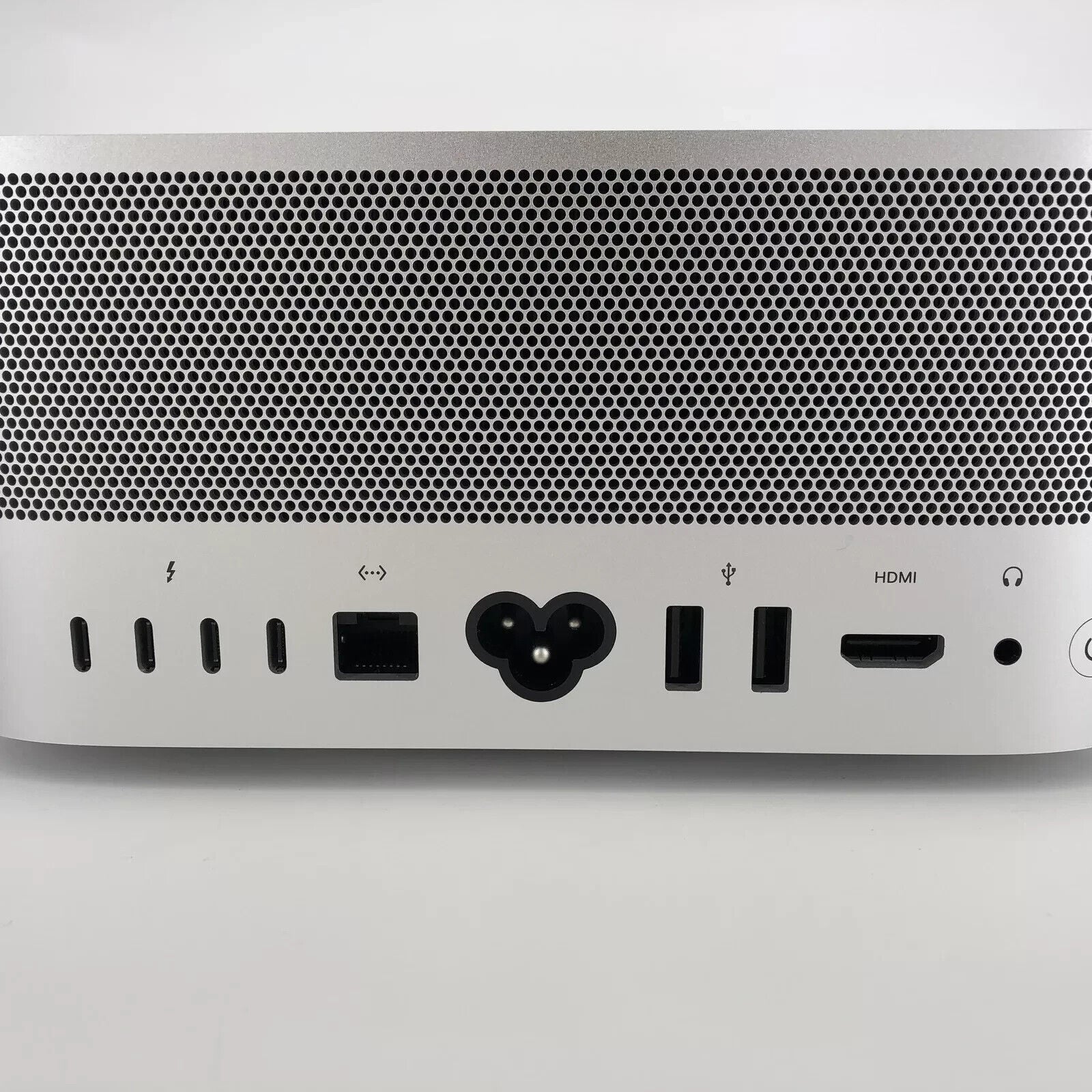 Mac Studio 2023 3.49GHz M2 Ultra 24-Core CPU/76-Core GPU 128GB 1TB SSD Excellent