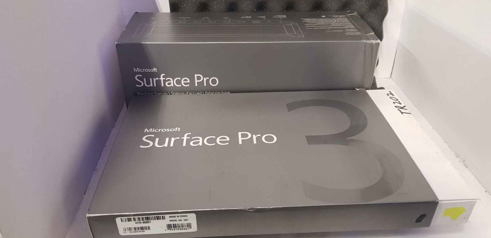 Microsoft Surface Pro 3 12.3" QHD 4GB 64GB WIN 10 pro Type Cover Keyboard DOCK