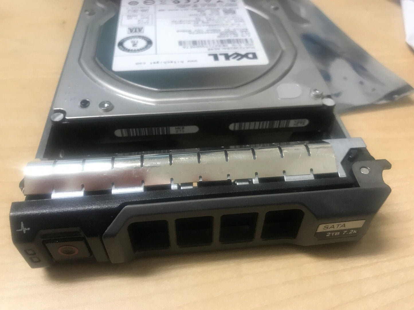 2TB 7.2K SATA 3.5" 6Gb/s Hard Drive Dell FFN1M Hitachi HUA723020ALA640 T410