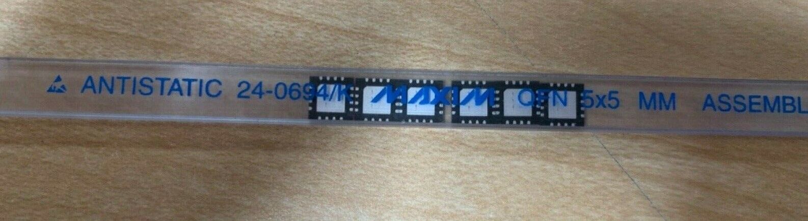 MAX6639ATE MAXIM IC TEMP MONITOR 2CH 16-TQFN 8 PIECES