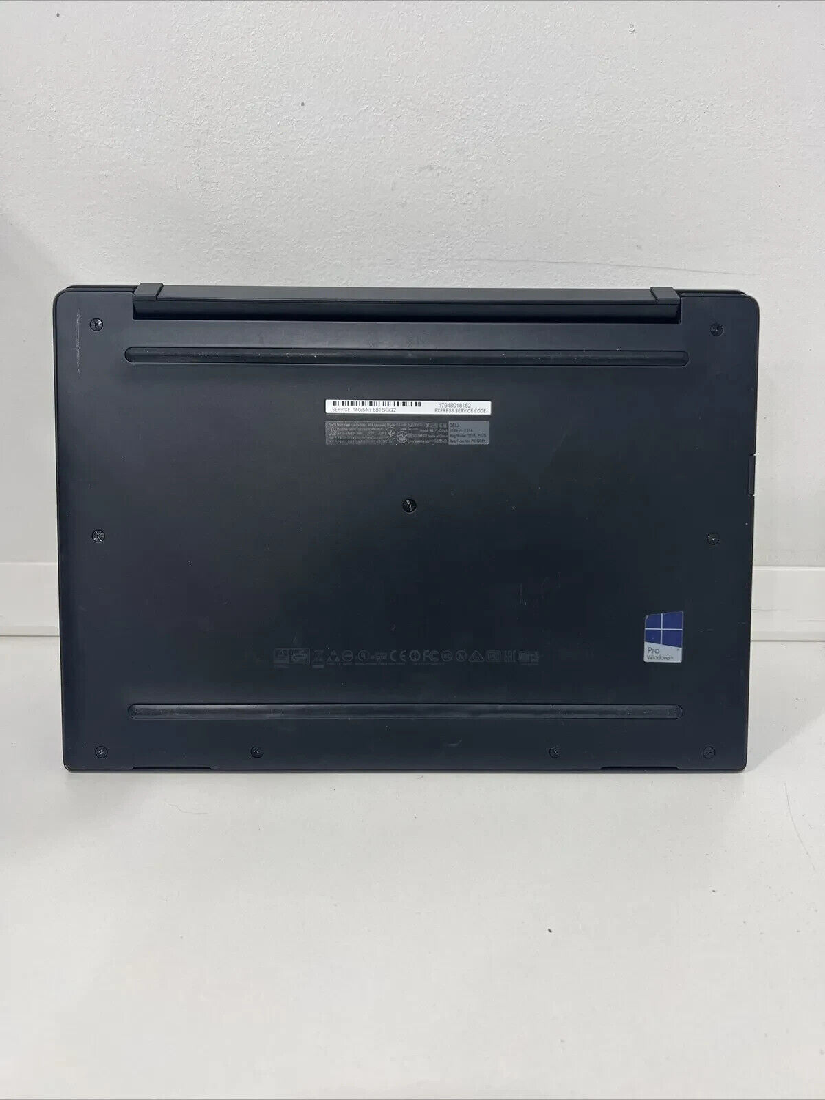 Dell Latitude 7370 Laptop  m5-6Y57 1.1 GHz 8GB 256GB SSD 13.3" Wifi BT win 11 p