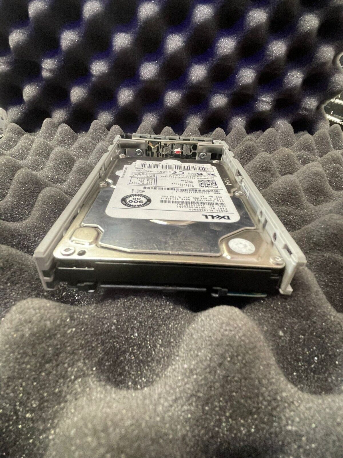 RC34W DELL 900GB SAS 10K 6Gbps SFF Hard Drive Toshiba AL13SEB900 0RC34W