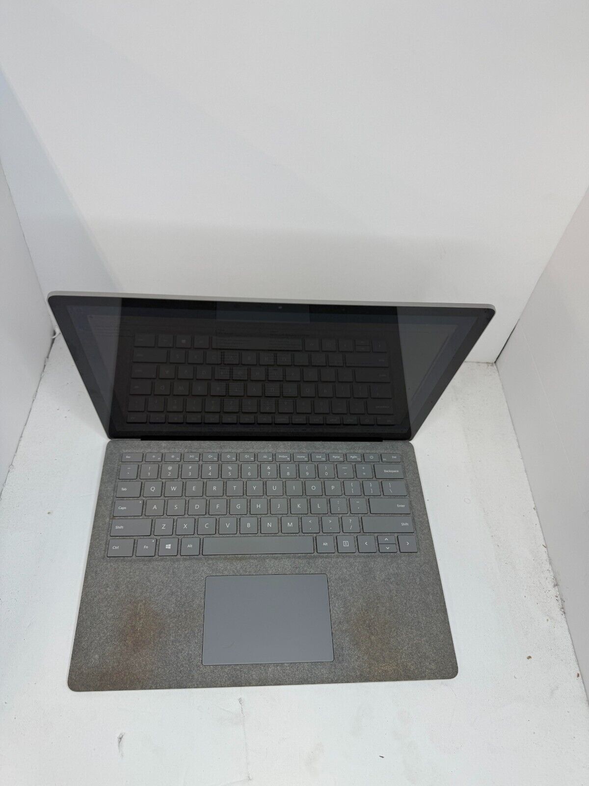 Microsoft Surface Laptop 1 1769  13" TOUCH UHD i7 7600u 1.9GHz 8GB  256GB SSD