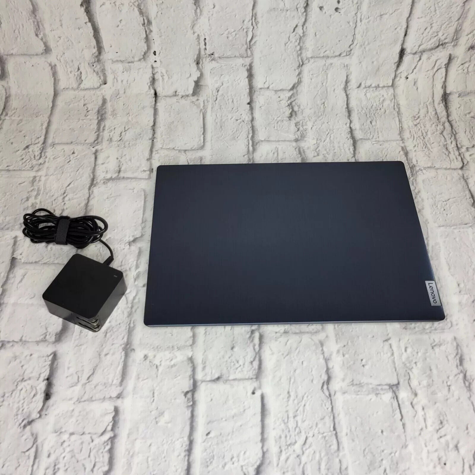 Lenovo Ideapad 3 14ADA05 14" AMD Ryzen 5 3500U 2.10 GHz 8GB RAM 250GB SSD WIN 11