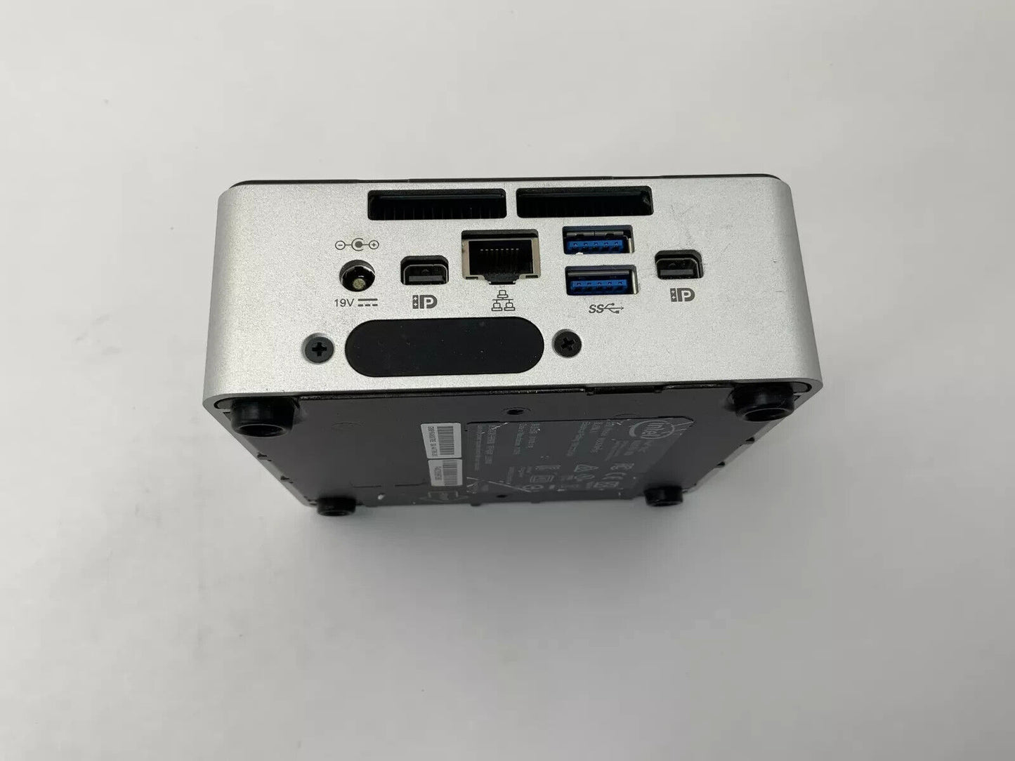 Intel Mini Desktop NUC5i5MYHE i5 16GB 256GB SSD Win 10 PRO WiFi USB 3 DP VGA