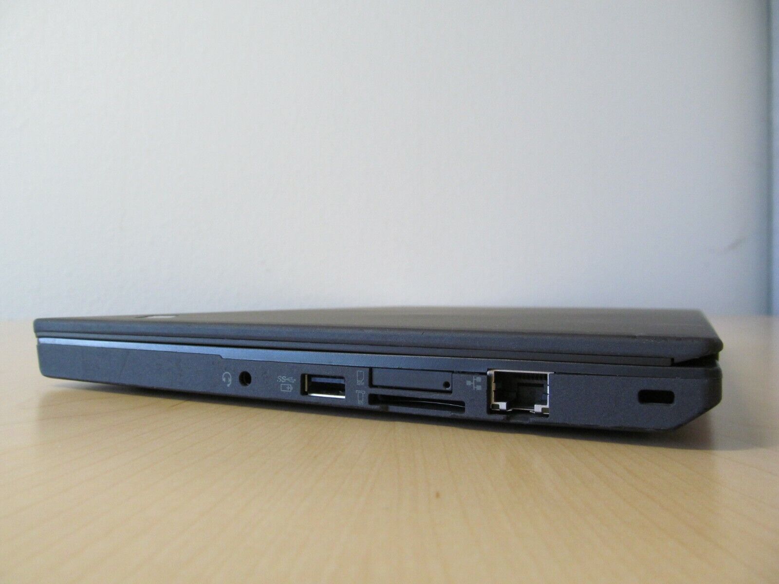 Lenovo ThinkPad X240 Intel i5-4300U 1.90GHz 8GB 128GB SSD 12.5" Webcam Win 10