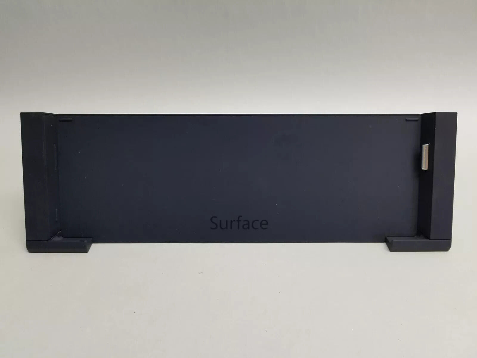 Microsoft Surface Pro 3 12.3" QHD 4GB 64GB WIN 10 pro Type Cover Keyboard DOCK