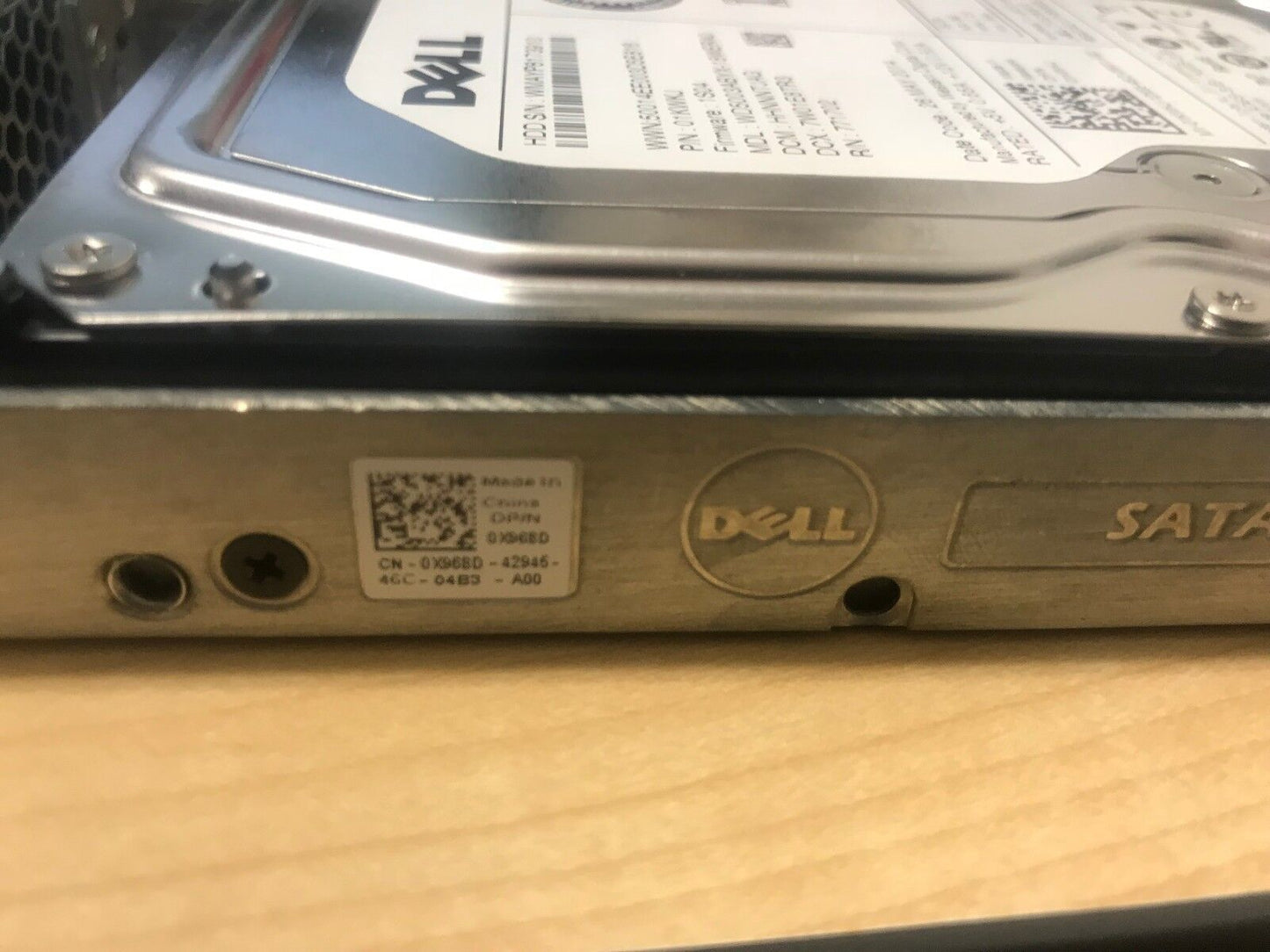 Dell 01KWKJ 500Gb 7200RPM 1KWKJ Sata ii 64Mb 3.5" HDD W/TRAY x968d Server