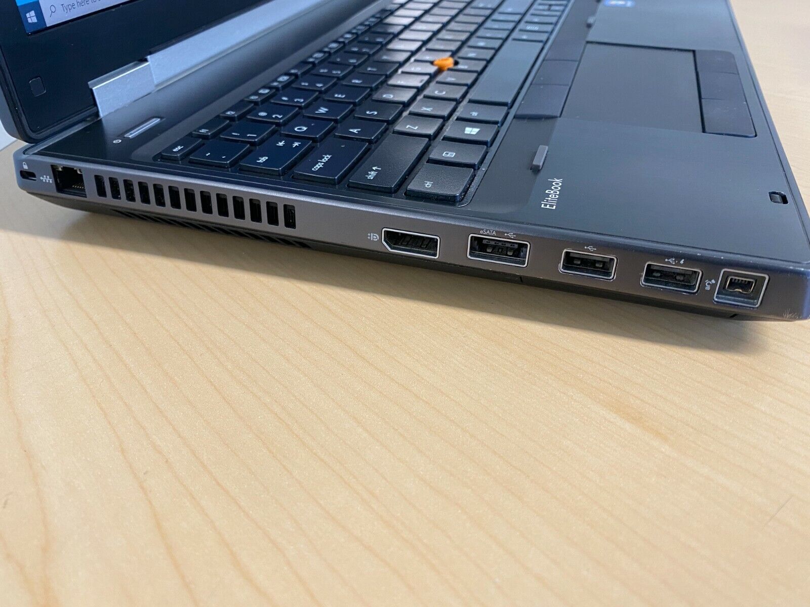 HP EliteBook 15.6" 8570w i7 2.6G 32GB 256GB SSD 1TB HDD AMD Radeon HD 7700 Win10