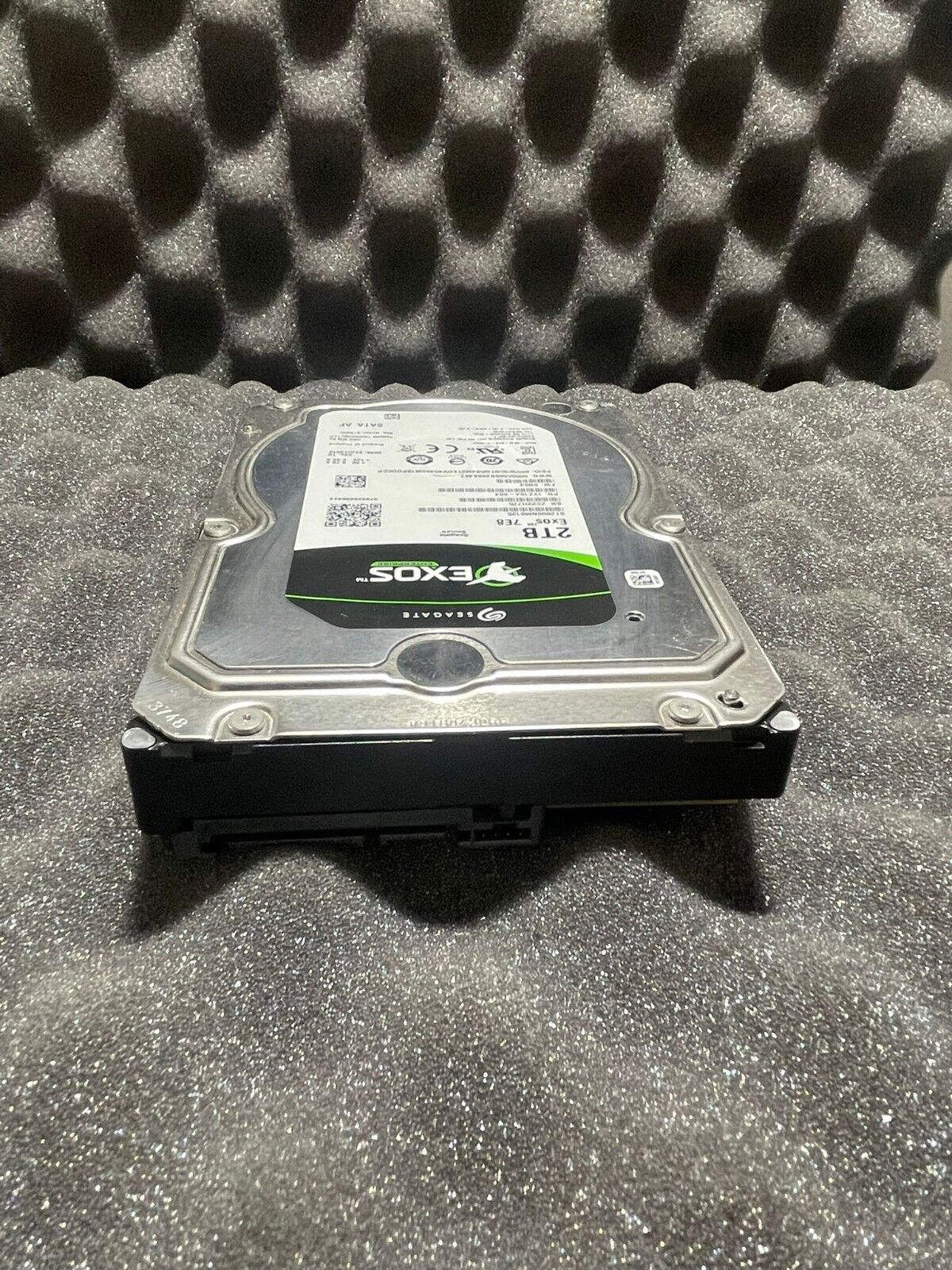 Seagate ST2000NM0125 Exos Enterprise 2TB 512e 3.5" SATA 7.2K 6Gb/s Hard Drive